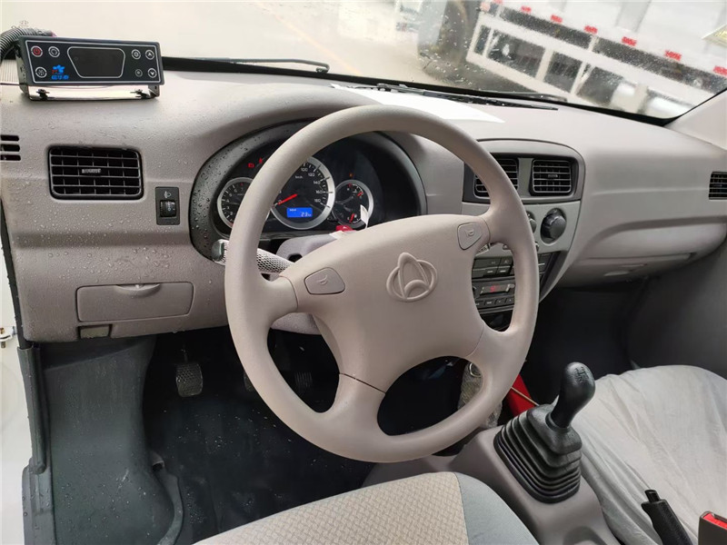 重慶長安V3面包冷藏車