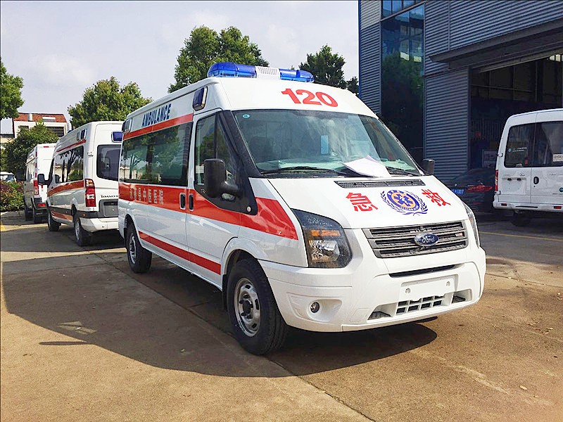 福特新時代V348長軸中頂救護(hù)車