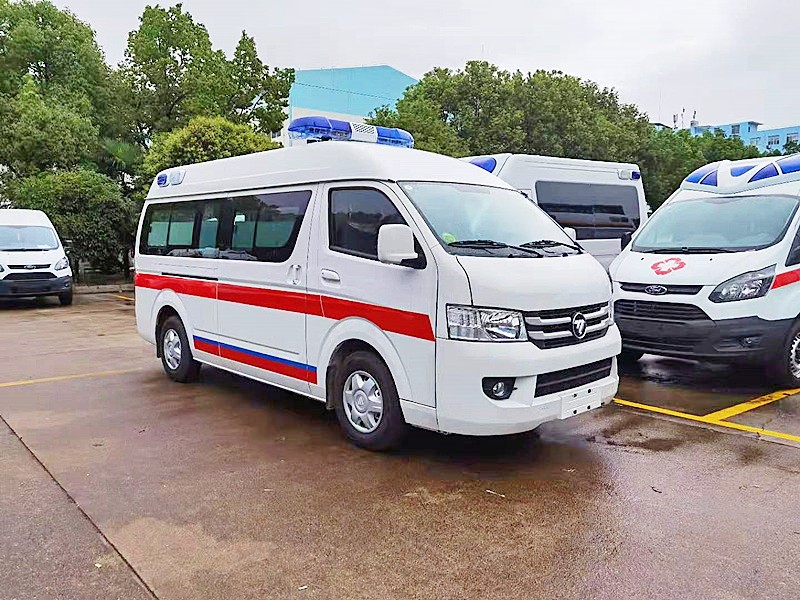 福田G7長(zhǎng)軸救護(hù)車