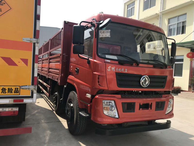 東風(fēng)9.5米(15.3噸)氣瓶車